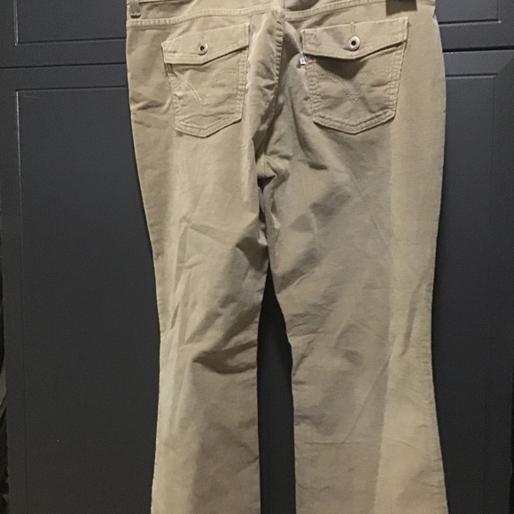 BNWT Levi’s CORDUROY JEANS - Picture 4 of 6